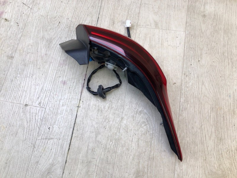 Фонарь наружный левый Q50 20-