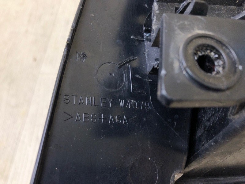 Фонарь наружный левый Q50 20-