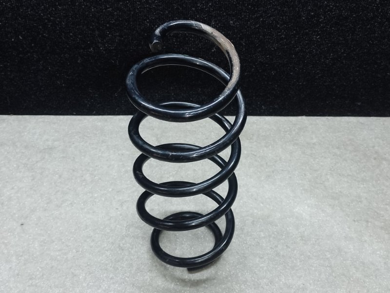 Пружина передней подвески PASSAT B7 11-15 2012 CBTA 2.5L