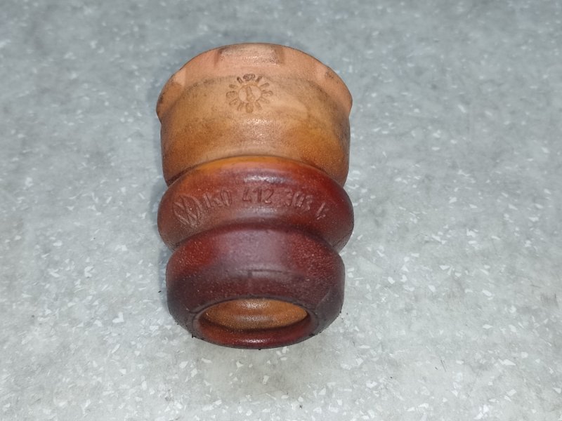 Отбойник амортизатора передний VOLKSWAGEN PASSAT B7 11-15 2012 CBTA 2.5L 1K0 412 303 B Б/У