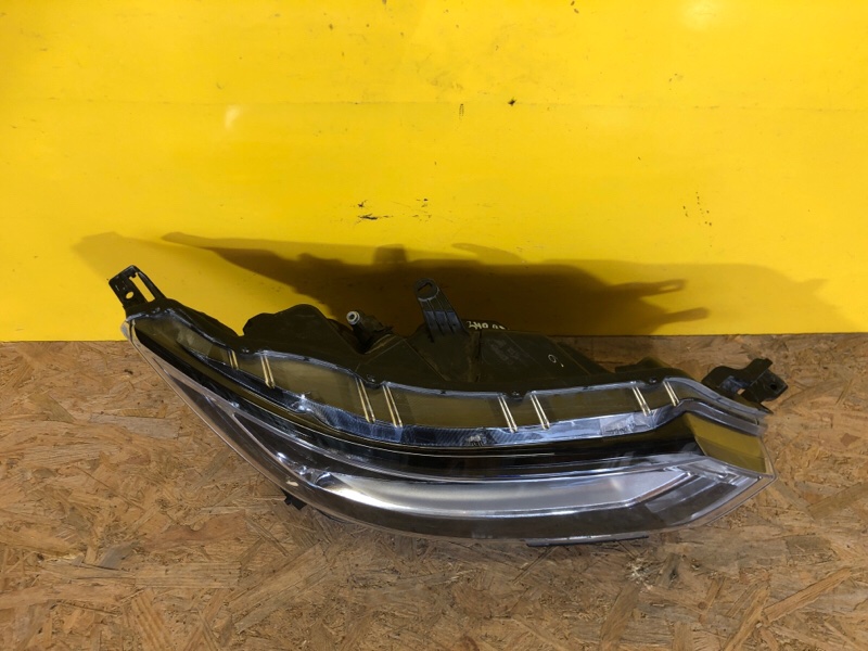 Фара правая QASHQAI/ROGUE SPORT 14-