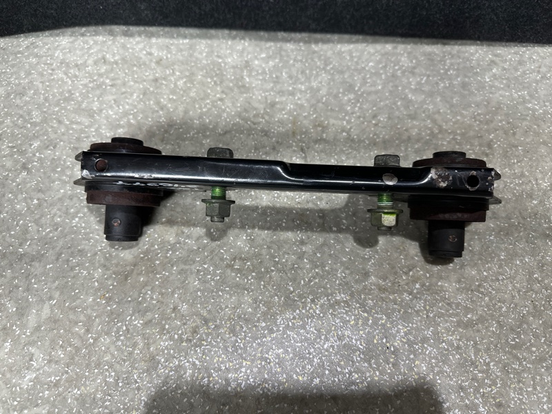 Кронштейн редуктора задний NISSAN X-TRAIL/ROGUE T32 13-20