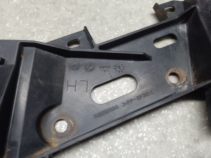 Кронштейн крепления фары левый INFINITI FX/QX70 S51 08-17 3.5 VQ35HR