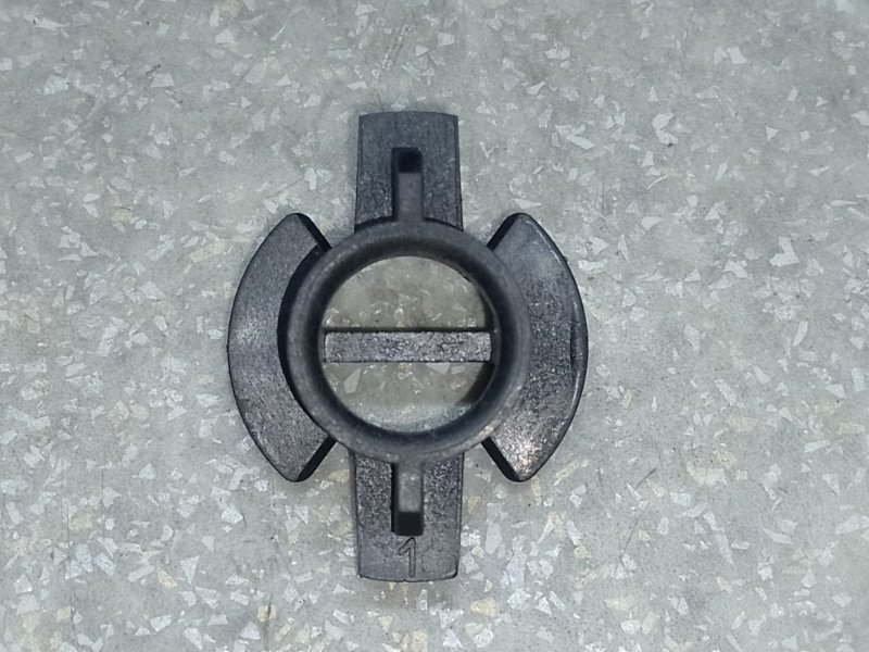 Крепление радиатора INFINITI FX/QX70 S51 08-17 3.5 VQ35HR