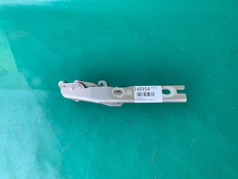 Петля капота левая DODGE JOURNEY 08-20 2013 3.6 ERB 5178241AB Б/У