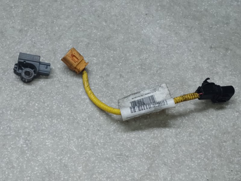 Датчик удара передний левый KIA SORENTO UM 14- 2017 2.4 G4KJ 95920-B4000 Б/У