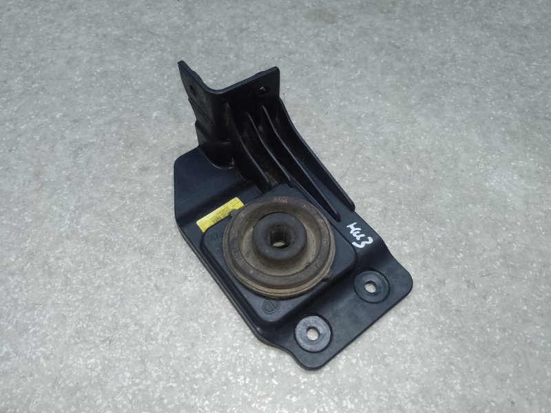 Крепление радиатора правое KIA SORENTO UM 14- 2017 2.4 G4KJ 64146-C5100 Б/У