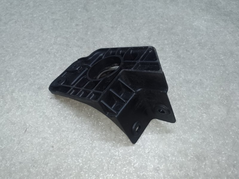 Крепление радиатора левое SORENTO UM 14- 2017 2.4 G4KJ