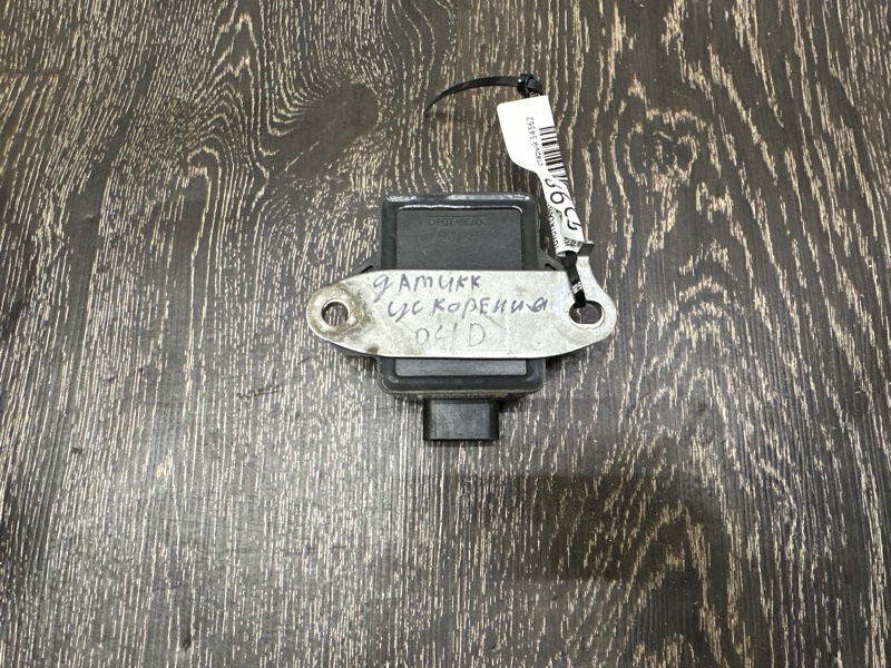 Датчик ESP LAND CRUISER PRADO 120 02-09 Датчик ESP LAND CRUISER PRADO 120 02-09