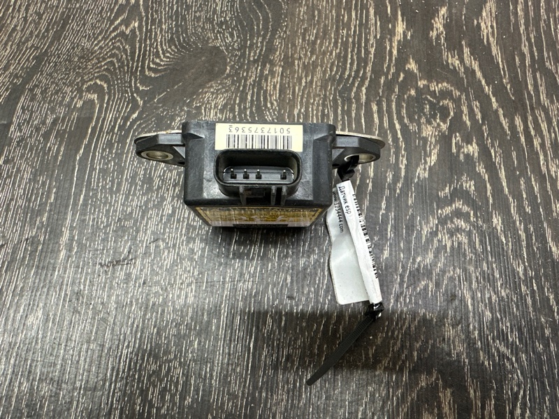 Датчик ESP TOYOTA LAND CRUISER PRADO 120 02-09 Датчик ESP TOYOTA LAND CRUISER PRADO 120 02-09