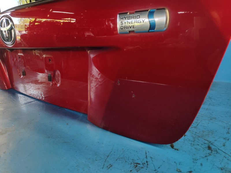 Крышка багажника PRIUS 16- Крышка багажника PRIUS 16-