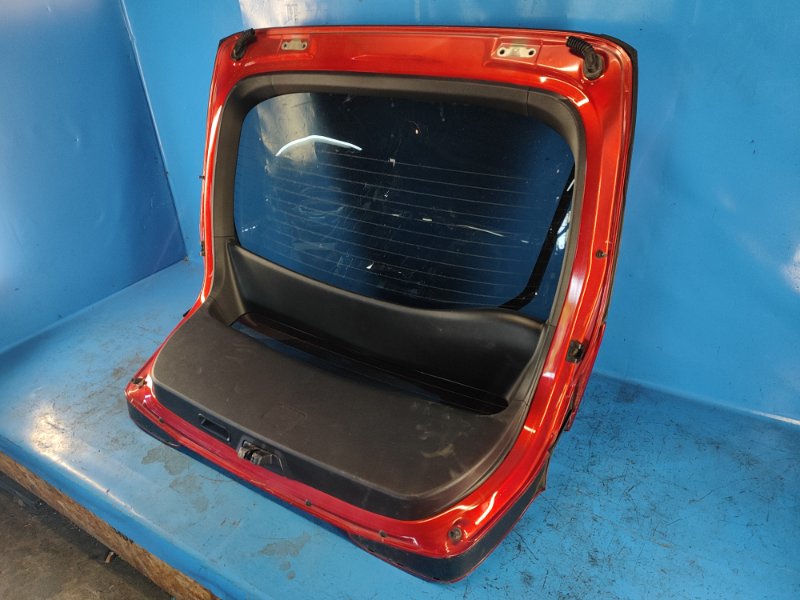 Крышка багажника PRIUS 16- Крышка багажника PRIUS 16-