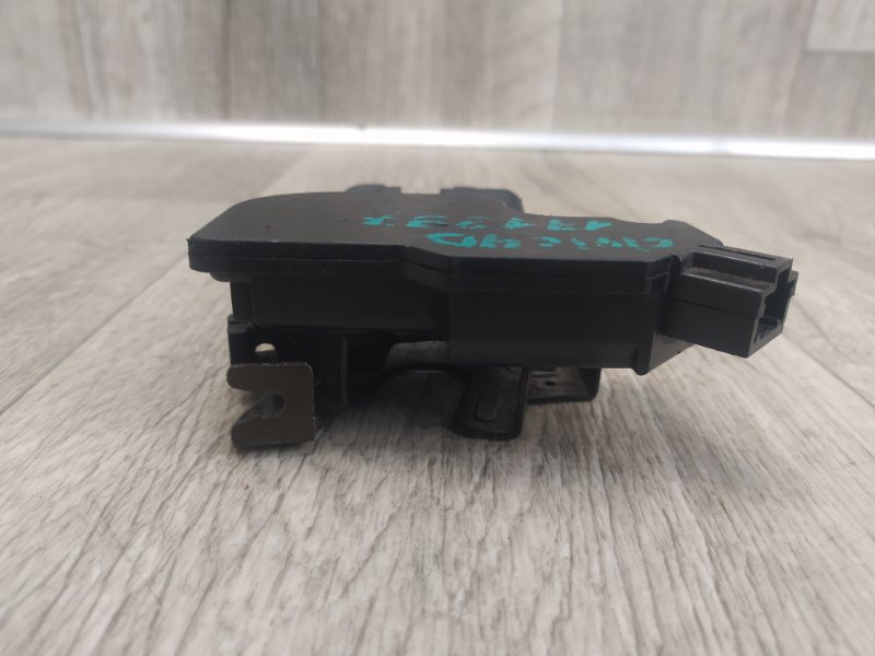 Замок крышки багажника CIVIC 4D 06-11 FD