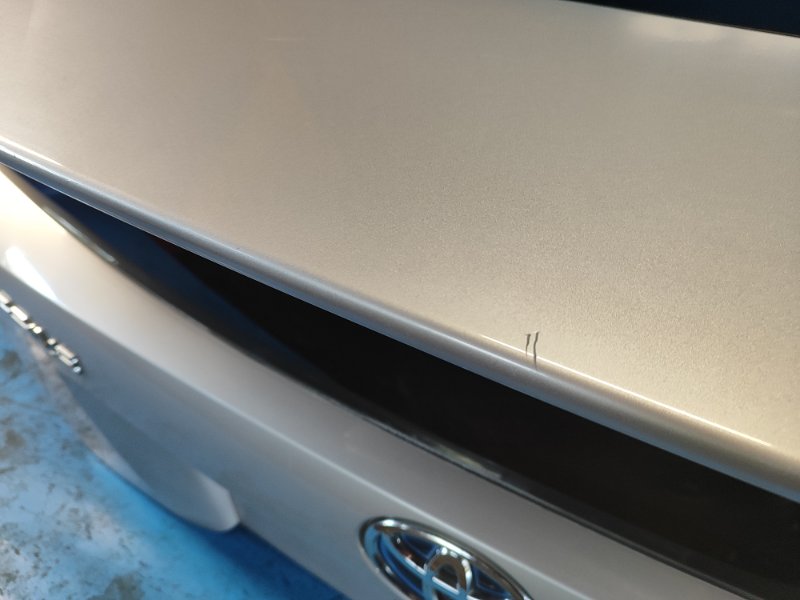 Крышка багажника PRIUS 16- Крышка багажника PRIUS 16-