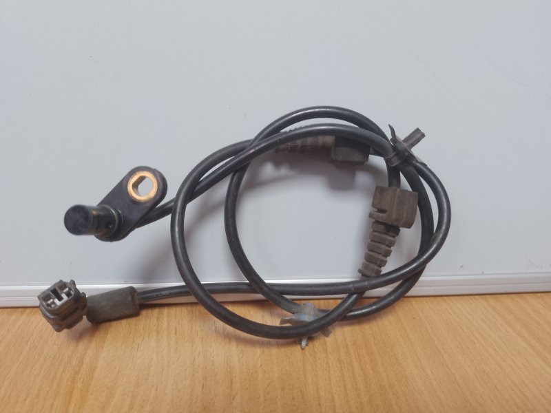 Запчасть датчик abs задний левый SUZUKI SX4 06-13 56320-79J00 Б/У Датчик ABS задний левый SUZUKI SX4 06-13 56320-79J00 Б/У