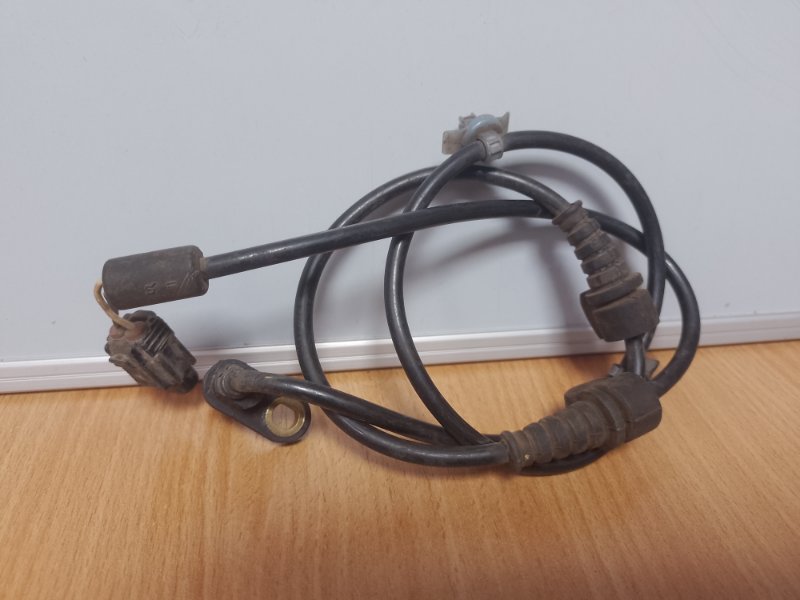 Датчик ABS задний левый SX4 06-13 Датчик ABS задний левый SX4 06-13