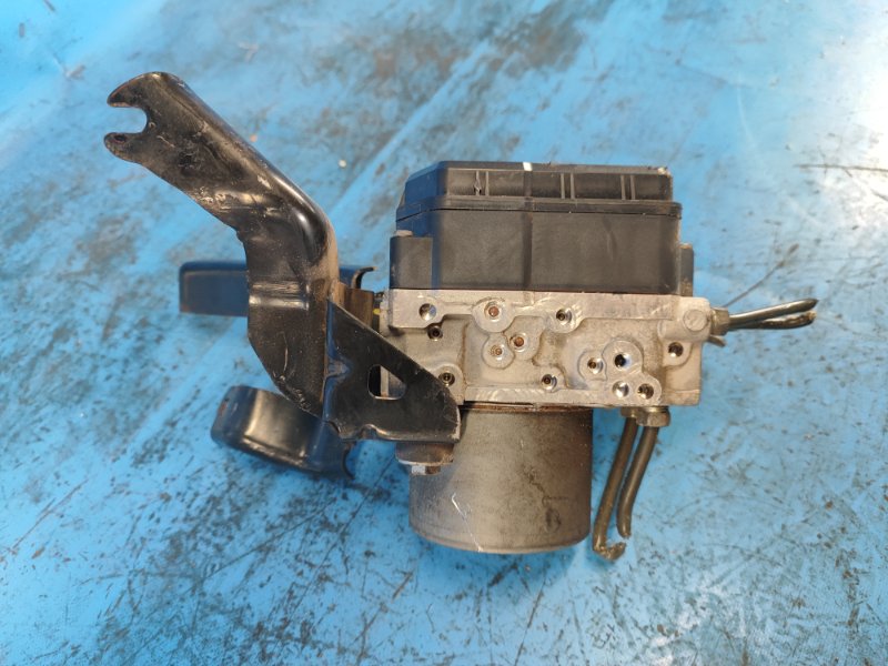 Блок ABS TRIBECA B9 05-07