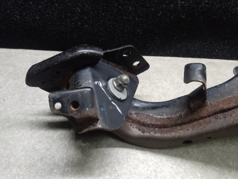 Рычаг задней подвески продольный правый X-TRAIL/ROGUE T32 13-20 2016 2.5 QR25DE Рычаг задней подвески продольный правый X-TRAIL/ROGUE T32 13-20 2016 2.5 QR25DE