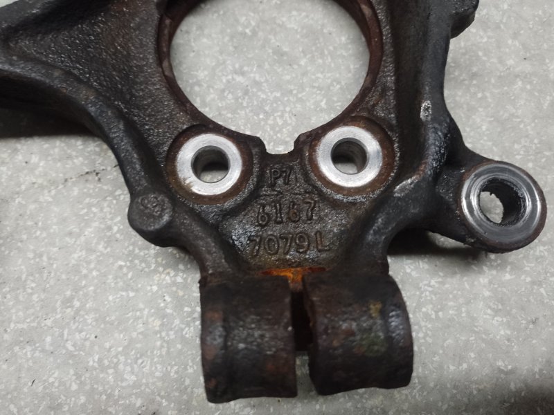 Кулак поворотный передний левый X-TRAIL/ROGUE T32 13-20 2016 2.5 QR25DE