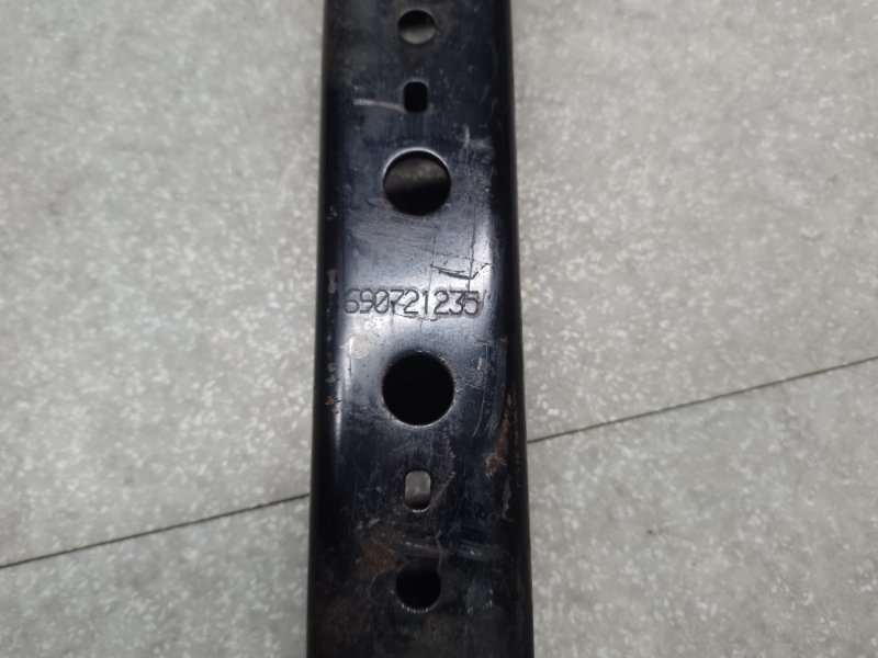 Рычаг задней подвески поперечный нижний левый X-TRAIL/ROGUE T32 13-20 2016 2.5 QR25DE