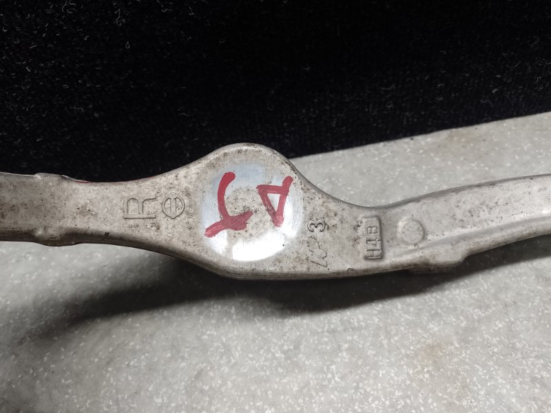 Рычаг задней подвески поперечный верхний правый X-TRAIL/ROGUE T32 13-20 2016 2.5 QR25DE