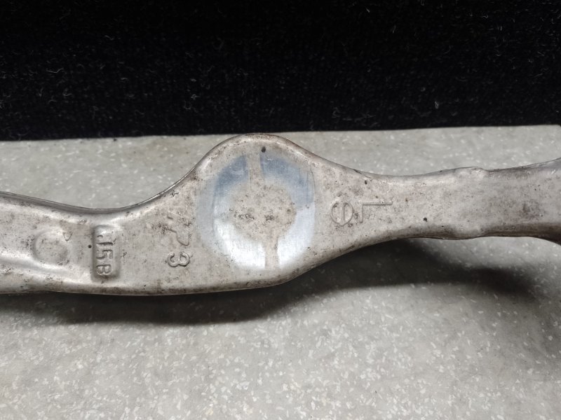 Рычаг задней подвески поперечный верхний левый X-TRAIL/ROGUE T32 13-20 2016 2.5 QR25DE