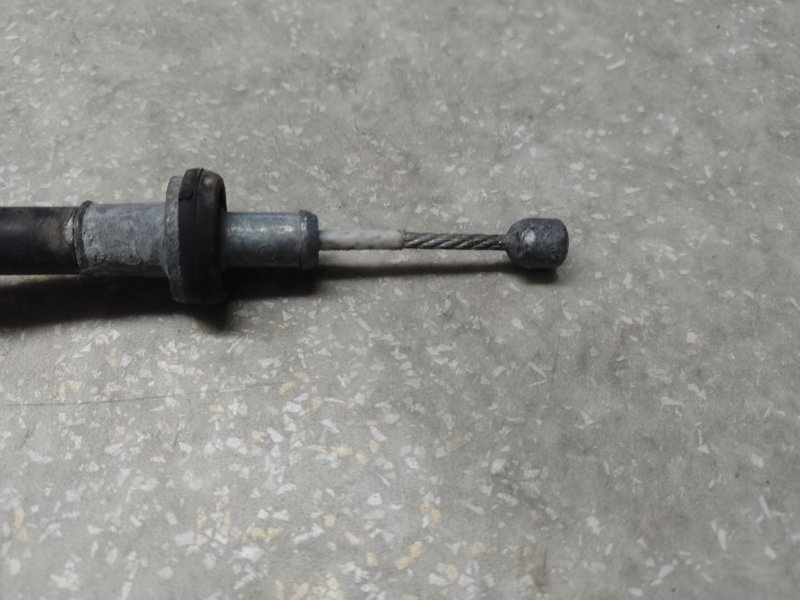 Трос стояночного тормоза левый NISSAN X-TRAIL/ROGUE T32 13-20 2.5 QR25DE