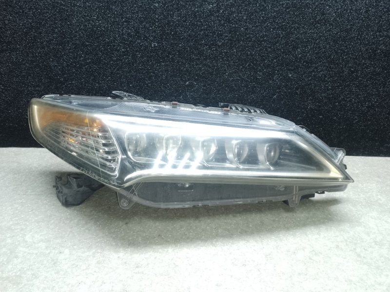Фара правая ACURA TLX 14-17 2017 2.4 K24W7 33100-TZ3-A01 Б/У
