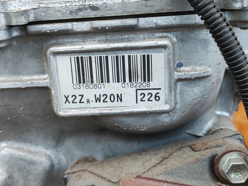 Двигатель бензин PRIUS PLUS 11-14