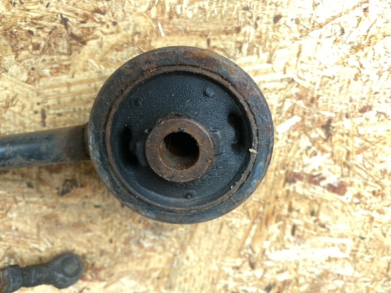 Рычаг задней подвески продольный задний правый LAND CRUISER PRADO 120 02-09