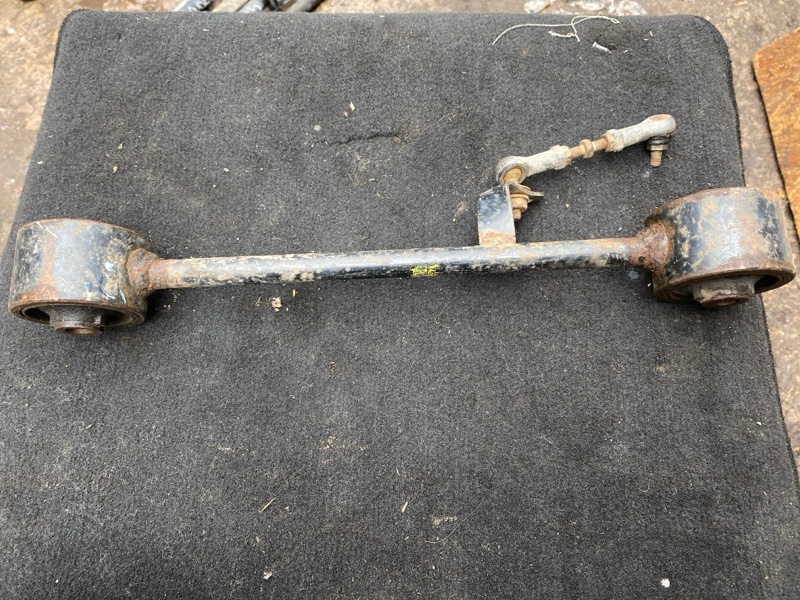 Рычаг задней подвески продольный задний левый LAND CRUISER PRADO 120 02-09