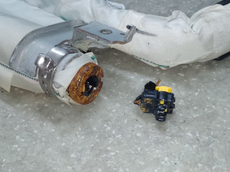 Подушка безопасности (штора) правая LEXUS CT200 11-17 1.8 2ZRFXE Подушка безопасности (штора) правая LEXUS CT200 11-17 1.8 2ZRFXE