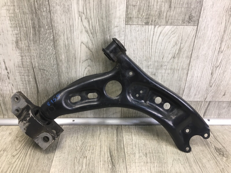 Рычаг передней подвески нижний правый VOLKSWAGEN TIGUAN 08-17 2012 2.0 CCTA 5N0 407 152 Б/У
