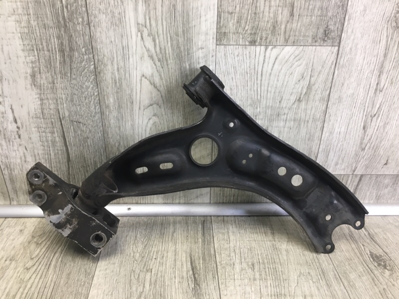 Рычаг передней подвески нижний левый TIGUAN 08-17 2012 2.0 CCTA