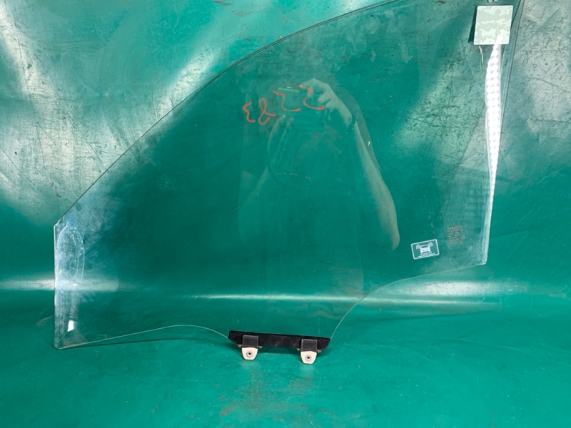 Стекло двери переднее правое ACURA MDX (YD2) 06-13 3.7 J37A1