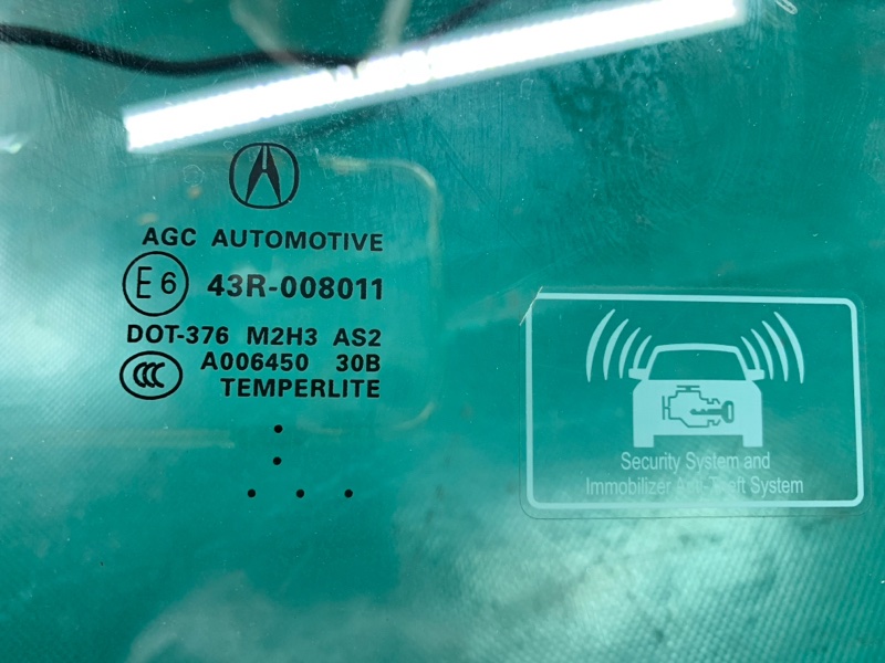 Стекло двери переднее правое ACURA MDX (YD2) 06-13 3.7 J37A1