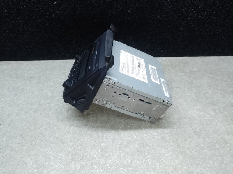 Магнитола LEXUS CT200 11-17 1.8 2ZRFXE