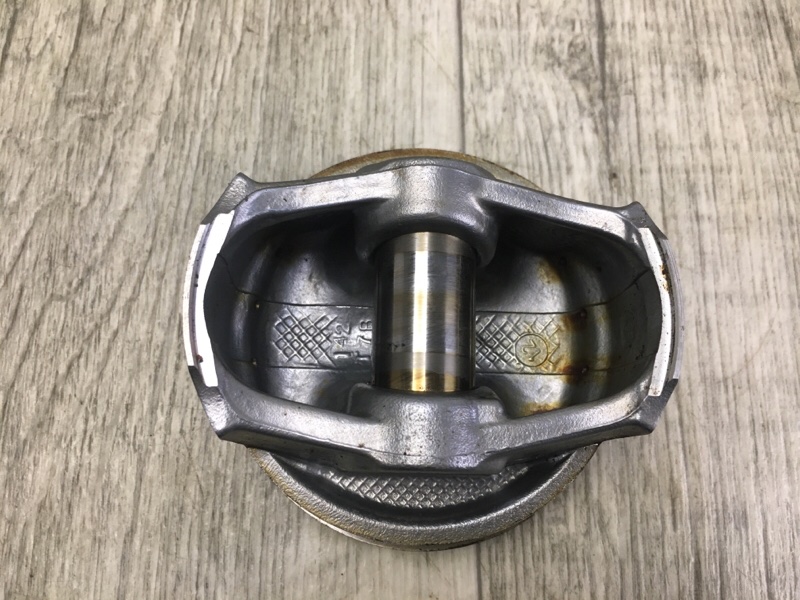 Поршень VENZA 09-16 Внедорожник 3.5 2GR