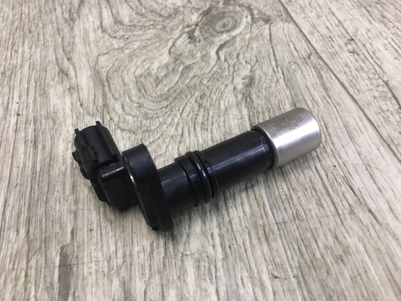 Датчик положения коленвала VENZA 09-16 Внедорожник 3.5 2GR