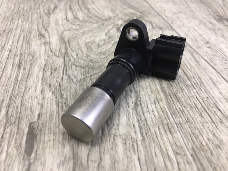 Датчик положения коленвала VENZA 09-16 Внедорожник 3.5 2GR