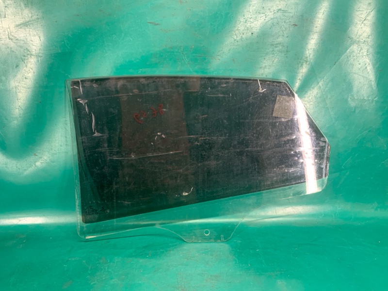 Стекло двери заднее правое FUSION 14- 2016 C15HDTX