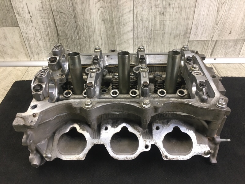 Головка блока цилиндров правая TOYOTA VENZA 09-16 Внедорожник 3.5 2GR 11101-09262 Б/У