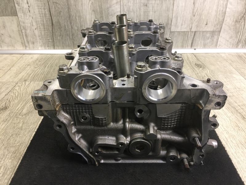 Головка блока цилиндров правая TOYOTA VENZA 09-16 Внедорожник 3.5 2GR