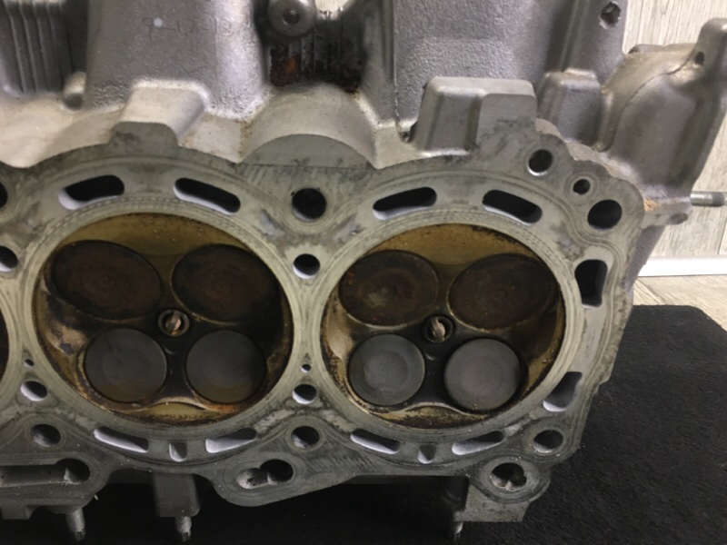 Головка блока цилиндров правая VENZA 09-16 Внедорожник 3.5 2GR