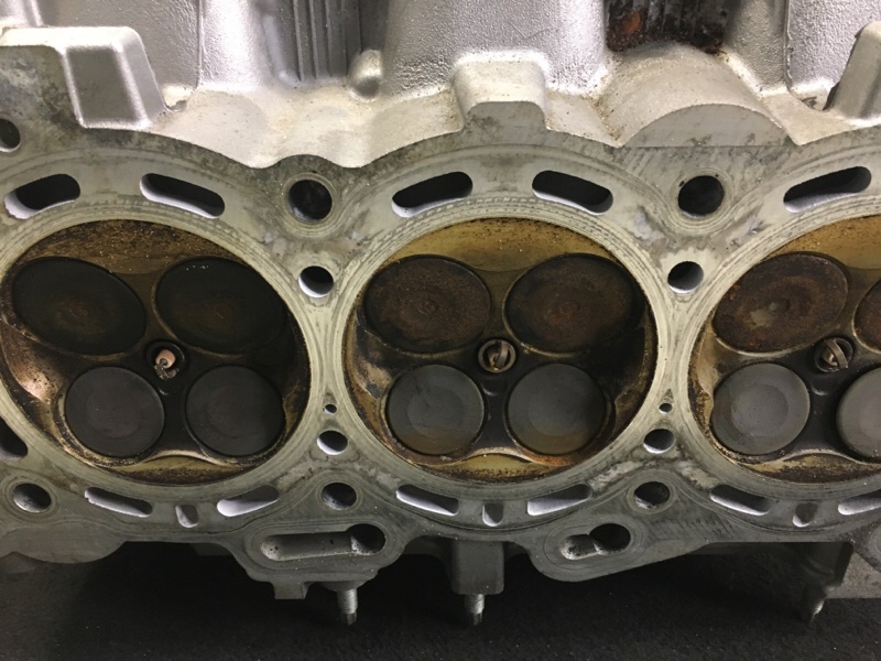 Головка блока цилиндров правая VENZA 09-16 Внедорожник 3.5 2GR