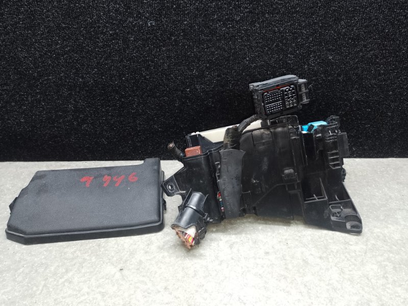 Блок предохранителей моторный отсек CT200 11-17 2013 1.8 2ZRFXE