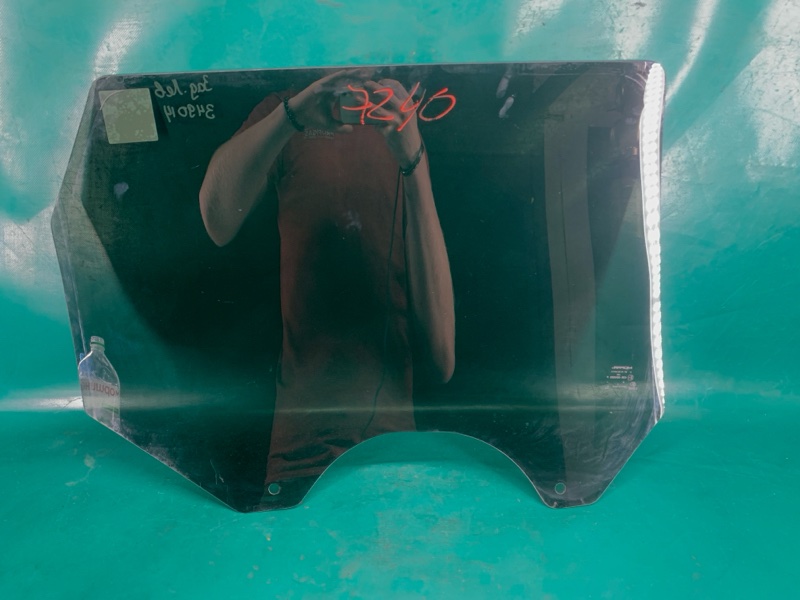 Стекло двери заднее левое JOURNEY 08-20 2013 3.6 ERB