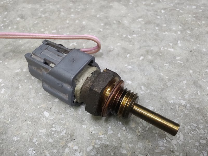 Датчик температуры масла ДВС NISSAN X-TRAIL/ROGUE T32 13-20 2018 2.5 QR25DE 22630-JA10A Б/У