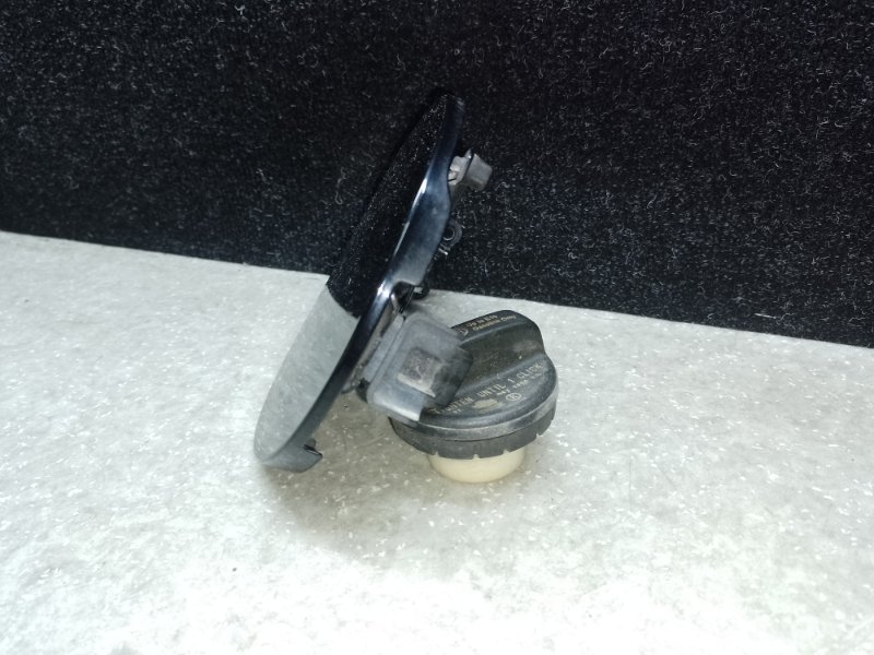 Лючок топливного бака LEXUS CT200 11-17 1.8 2ZRFXE