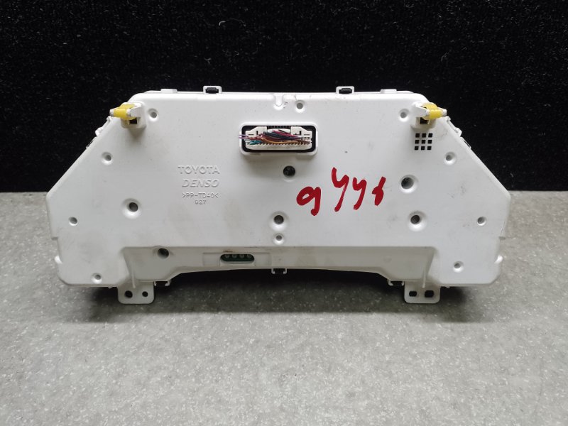 Панель приборов CT200 11-17 2013 1.8 2ZRFXE